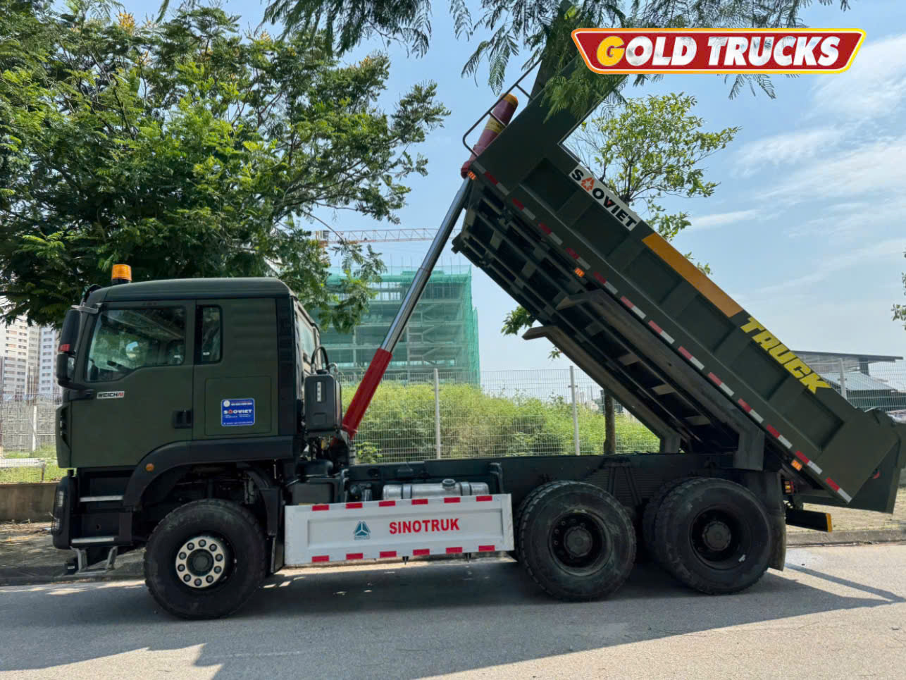 Howo 3 chân tx thùng vuông 400hp