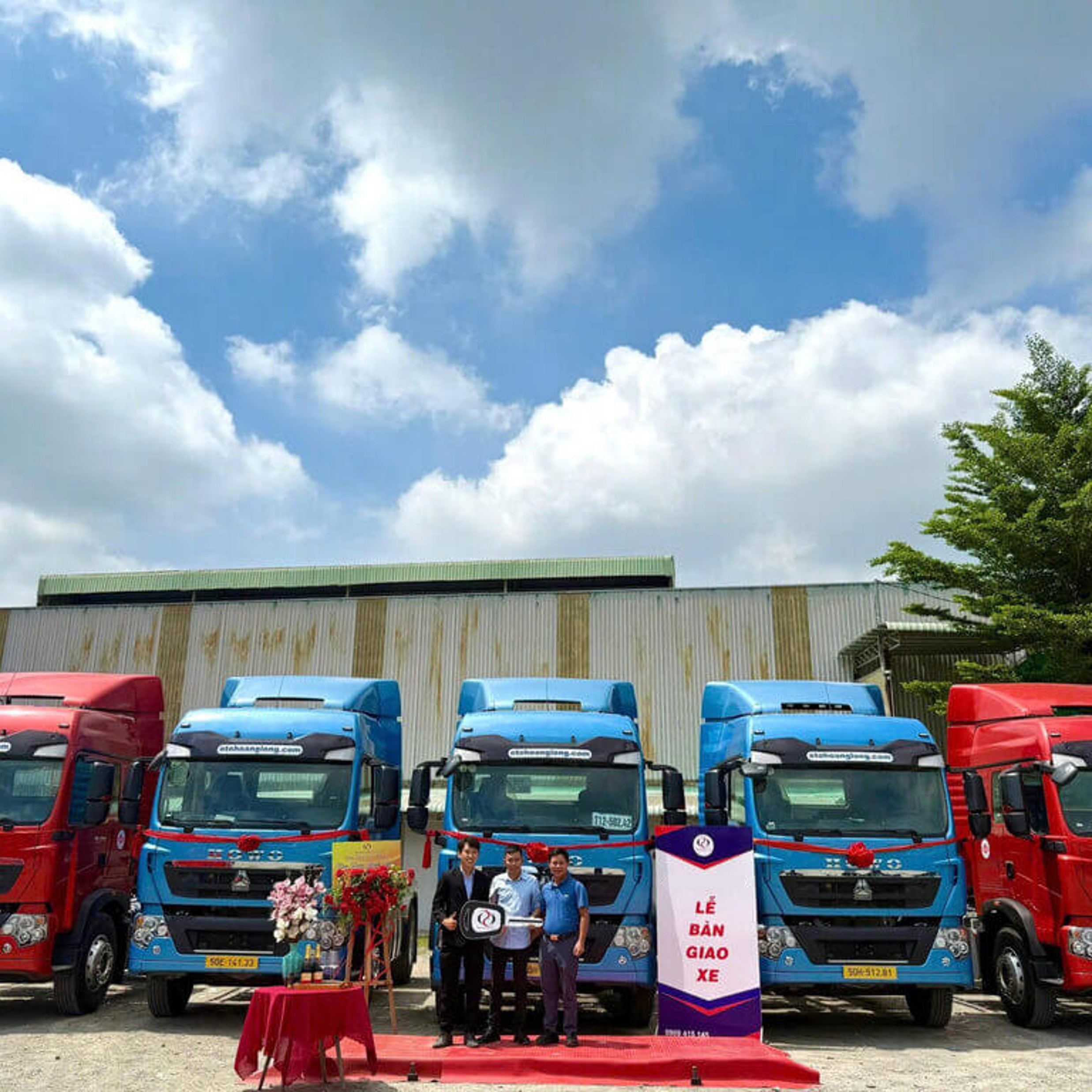 bàn giao xe howo quảng ninh 3